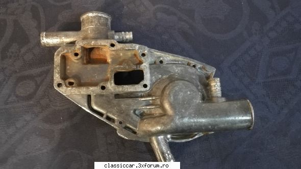 Vand diverse piese Dacia si altele - Corp pompa apa - 70 lei - Vanzari  piese si accesorii