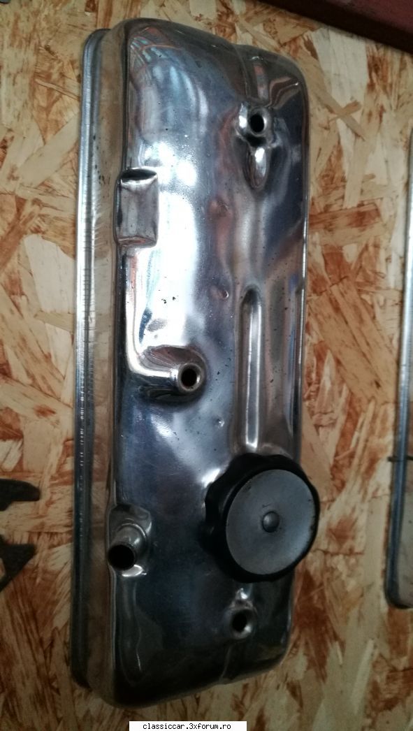 Vand diverse piese Dacia si altele - Capac culbutori Dacia 1310 cromat - 100 lei - Vanzari  piese si accesorii