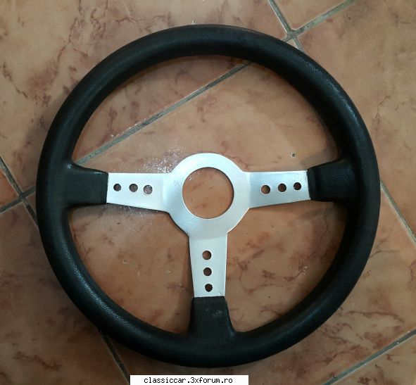 Vand diverse piese Dacia si altele - Volan sport Dacia - 150 lei - Vanzari  piese si accesorii