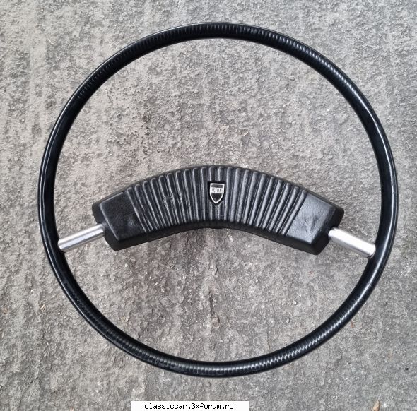 Vand diverse piese Dacia si altele - Volan starea din foto - se retrage - Vanzari  piese si accesorii
