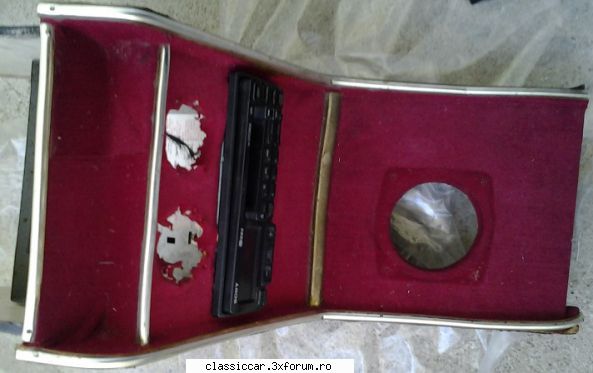 Vand diverse piese oldtimer - Consola dacia 1 ,pretul il face cumparatorul - Vanzari  piese si accesorii