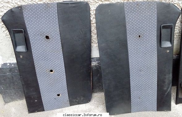 Vand diverse piese oldtimer - Set capitonaje Dacia 1310 stare buna, putin - Vanzari  piese si accesorii