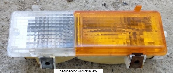 Vand diverse piese oldtimer - Lampa pozitie stanga D1310 noua - 30Ron - Vanzari  piese si accesorii