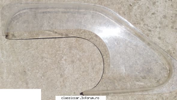 Vand diverse piese oldtimer - Adaug paravant/ dreapta /fata /dacia /nou. Pret - Vanzari  piese si accesorii