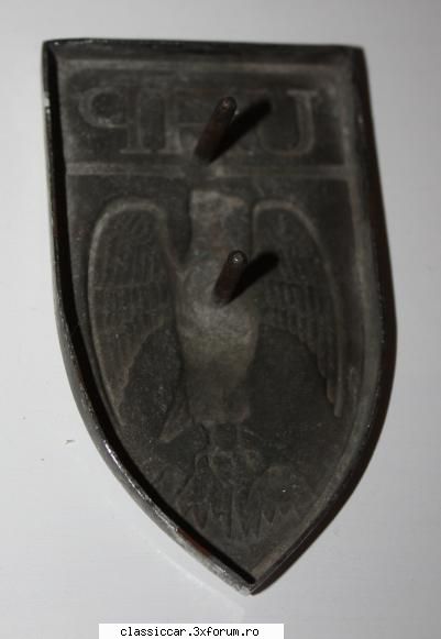 Vand emblema Dacia cu vultur mare - Vand emblema Dacia cu vultur mare, vopseaua - Vanzari  piese si accesorii