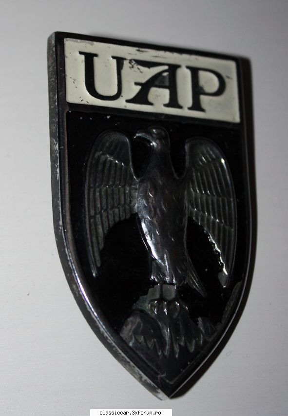Vand emblema Dacia cu vultur mare - trabi-max - Vanzari  piese si accesorii