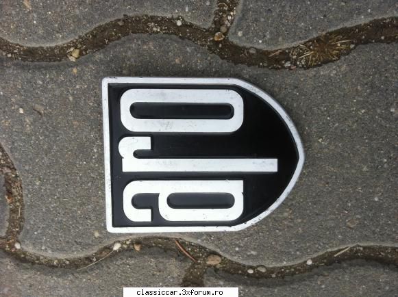 Vand emblema "NOUA" ARO 10 - Emblema este noua si are dimensiunile L x l - Vanzari  piese si accesorii