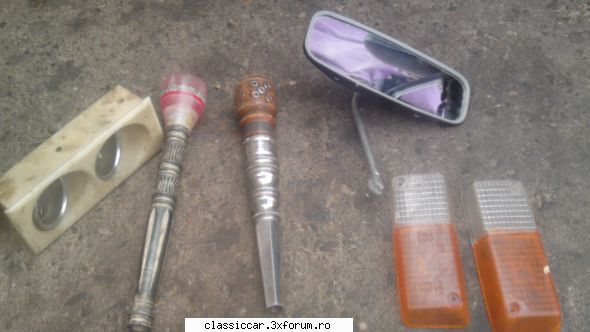 Vand faruri/stopuri Lada 2103[1500] - Piese sh Ceasuri apa ulei 20 lei Ornament - Vanzari  piese si accesorii