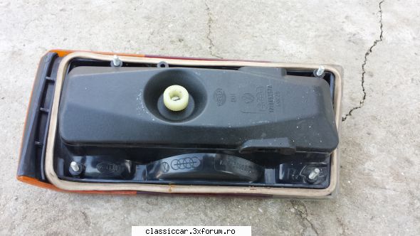Vand lampa spate golf mk1 hella ca noua - Fan - Vanzari  piese si accesorii