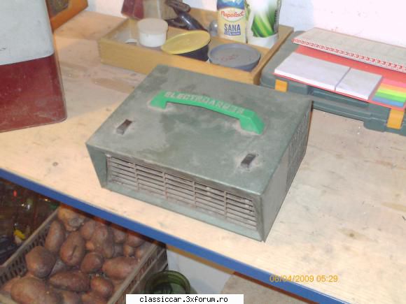 Vand motoare....si altele - Radiator electroarges fara cablu....50 lei - Vanzari  piese si accesorii