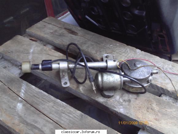 Vand motoare....si altele - Antena electrica functionala 50 lei - Vanzari  piese si accesorii