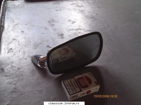 Vand motoare....si altele - oglinda laterala,cred ca de aro sau papuc....30lei - Vanzari  piese si accesorii