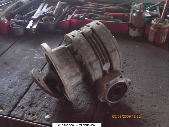 Vand motoare....si altele - Reductor 15-1,cu cuplaj flexibil(cardan,cred!) - Vanzari  piese si accesorii