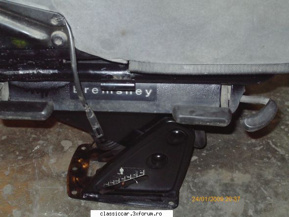 Vand motoare....si altele - Scaun tractor,utilaj,etc,Grammer - Vanzari  piese si accesorii