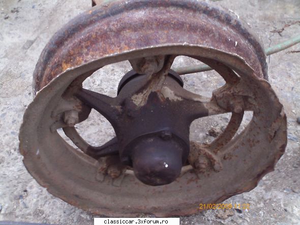 Vand motoare....si altele - Roti fata tractor(cred) 150 lei bucata,pot fi 3 - Vanzari  piese si accesorii