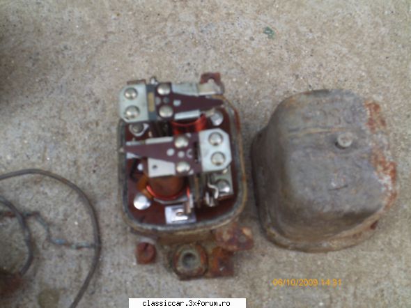 Vand motoare....si altele - releu in interior - Vanzari  piese si accesorii