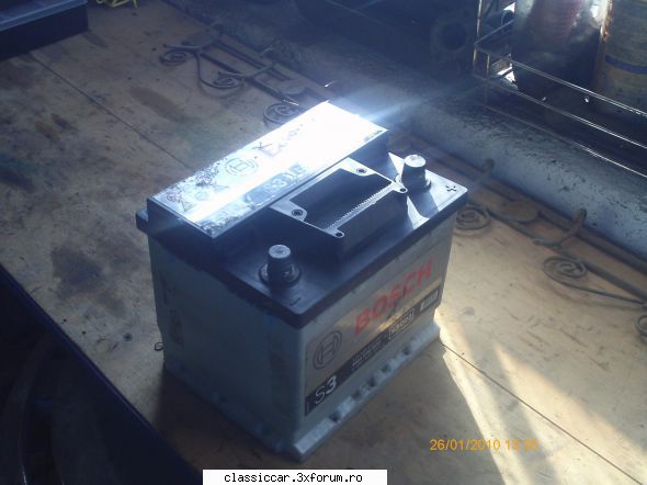 Vand motoare....si altele - Trimis azi......acumulator bosch 12V 45A,proaspat - Vanzari  piese si accesorii