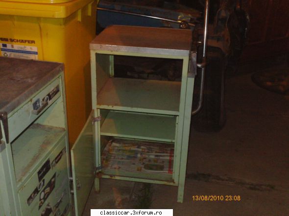 Vand motoare....si altele - Doua noptiere,care pot servi patria pe post de - Vanzari  piese si accesorii
