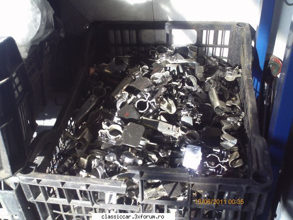 Vand motoare....si altele - borne citroen-peugeot 5 lei/buc,noi - Vanzari  piese si accesorii