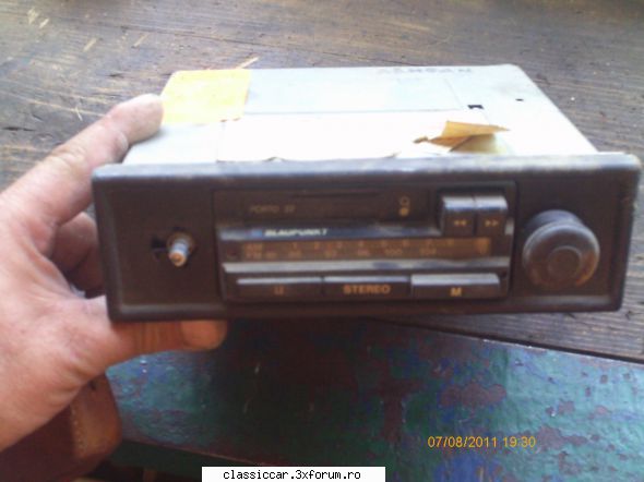 Vand motoare....si altele - Radiocas blaupunkt,habar n-am daca behaie....50lei - Vanzari  piese si accesorii