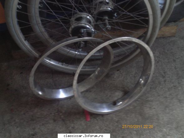 Vand motoare....si altele - 2 cercuri pe lei - Vanzari  piese si accesorii