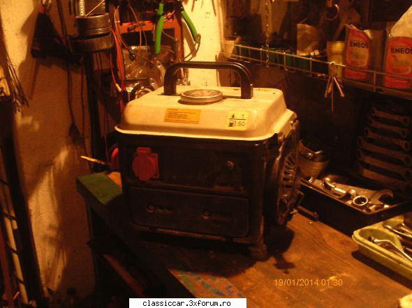 Vand motoare....si altele - generator 2 timpi,bun de aprins 2 becuri(daca-i - Vanzari  piese si accesorii