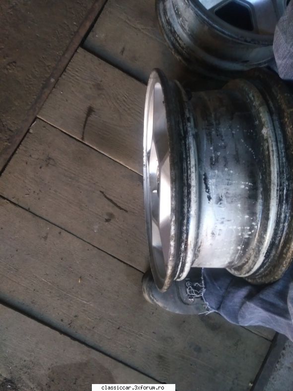 Vand motoare....si altele - jante ascona,manta fara capace - Vanzari  piese si accesorii