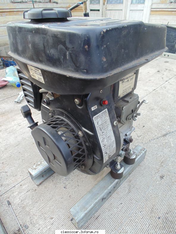 Vand motor pe benzina Lombardini - Poate fi folosit pe un compresor,o moara sau - Vanzari  piese si accesorii