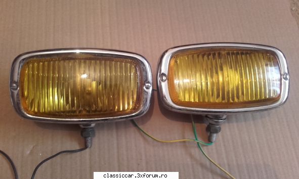 Vand piese - Proiectoare elba ca noi,le-am avut montate pe o - Vanzari  piese si accesorii