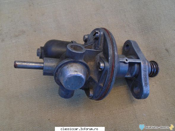 Vand piese Dacia 1300 si altele - pompa benzina franceza Oltcit- 60 lei - Vanzari  piese si accesorii
