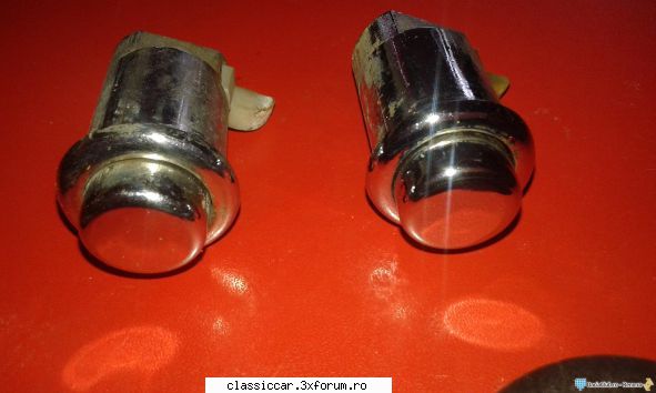 Vand piese Dacia 1300 si altele - broscuta cromata torpedo Dacia lei buc - Vanzari  piese si accesorii