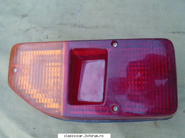 Vand piese Dacia 1300 si altele - lampa stanga BREAK pleksan NOUA - 30 lei - Vanzari  piese si accesorii