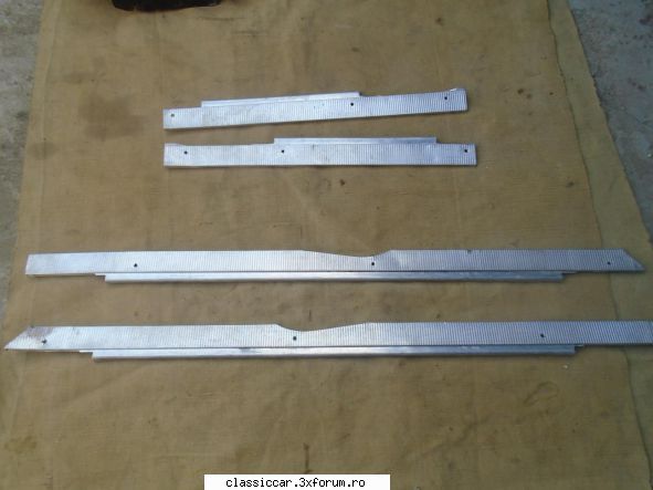 Vand piese Dacia 1300 si altele - ornamente praguri interiaore Dacia lei set - Vanzari  piese si accesorii
