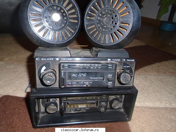 Vand piese Dacia 1300 si altele - doua radio-casetofoane + doua boxe , o bazxa - Vanzari  piese si accesorii