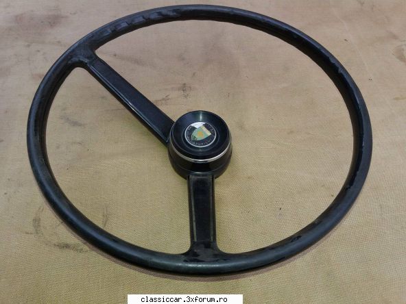 Vand piese Dacia 1300 si altele - volan Dacia 1300 fara un ornament pe brat - Vanzari  piese si accesorii