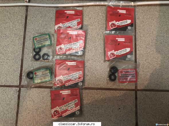 Vand piese Dacia 1300 si altele - seturi reparatii pompe simplu si dublu - Vanzari  piese si accesorii