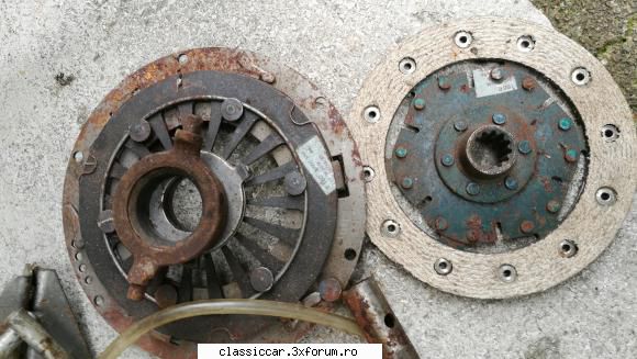 Vand piese Trabant - Intrucat am renuntat la Trabant, pun la vanzare - Vanzari  piese si accesorii