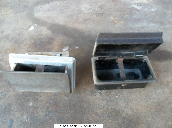 Vand piese Trabant - Scrumiere 50 lei buc - Vanzari  piese si accesorii