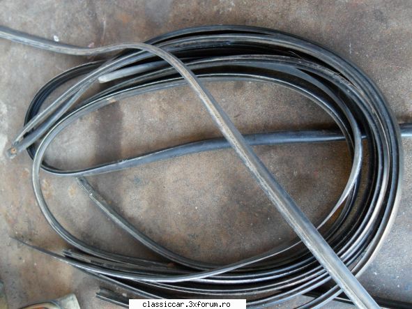 Vand piese Trabant - Ornamente cauciuc pentru usi, aripi - 100 lei/set - Vanzari  piese si accesorii