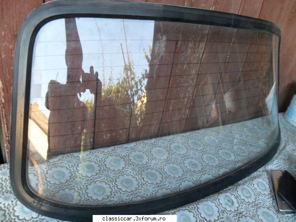 Vand piese Trabant - Luneta cu dezaburire+ cheder - 150 lei - Vanzari  piese si accesorii