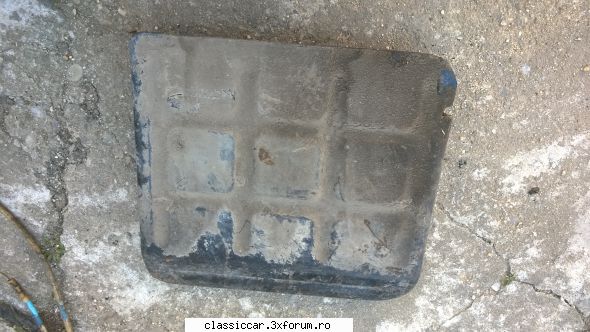 Vand piese Trabant - Capac protectie spate motor - 50 lei - Vanzari  piese si accesorii