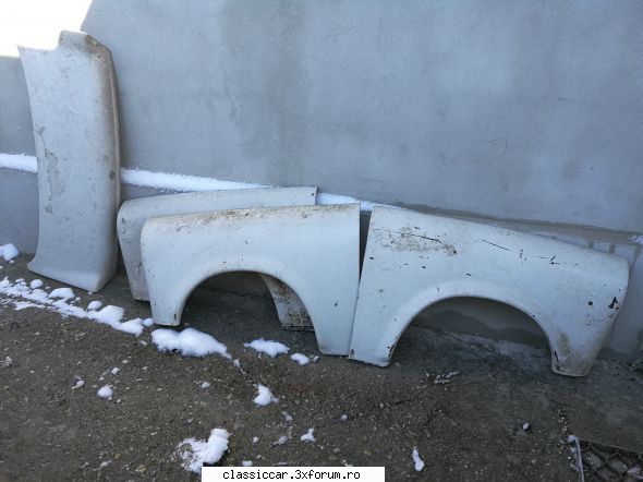 Vand piese Trabant - Elemente caroserie - 50 lei/bucata - Vanzari  piese si accesorii