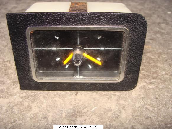 Vand piese auto(romanesti/straine),aparate radio si altele - ceas VDO(12 V) pre - Vanzari  piese si accesorii