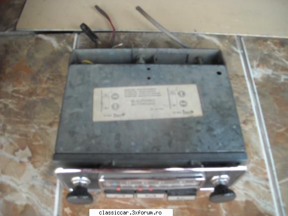 Vand piese dacia - Radio blaupunkt- 50 lei - Vanzari  piese si accesorii