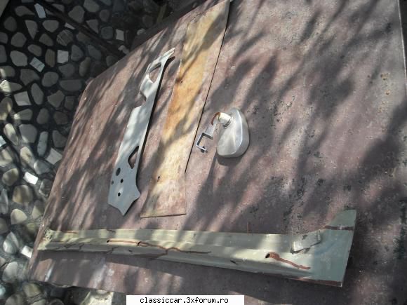 Vand piese dacia - Oglinda- 50 lei table caroserie dacia lei bucata - Vanzari  piese si accesorii