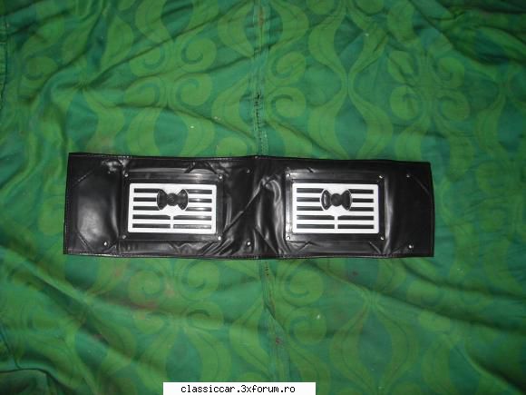Vand piese dacia - husa radiator- 50 lei - Vanzari  piese si accesorii
