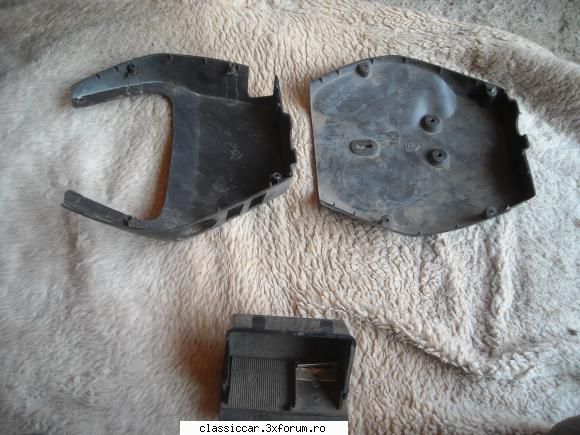 Vand piese dacia - scrumiera-20 lei - Vanzari  piese si accesorii