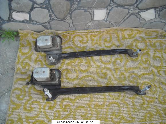 Vand piese dacia - ansamblu motoras stergatoare- 30 lei buc - Vanzari  piese si accesorii