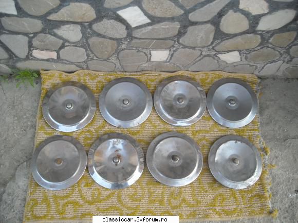 Vand piese dacia - 8 capace- 150 lei toate - Vanzari  piese si accesorii