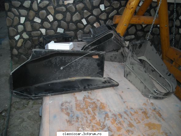 Vand piese dacia - Piese noi de uzina: lada rotii de rezerva- 90 lei - Vanzari  piese si accesorii